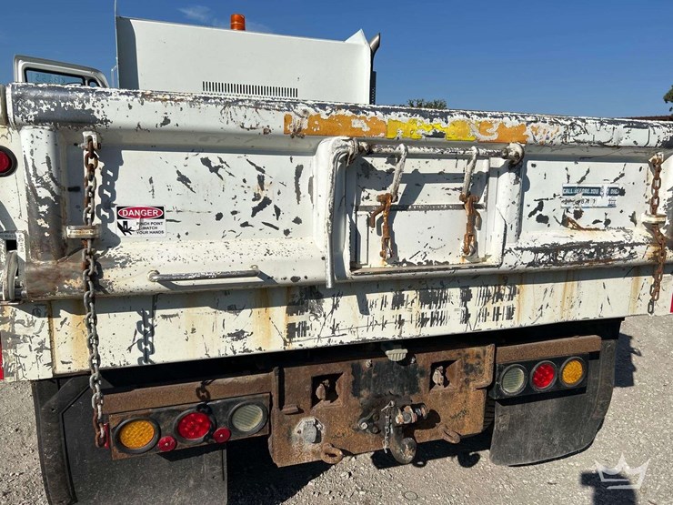 2014-international-durastar-4300-image-17