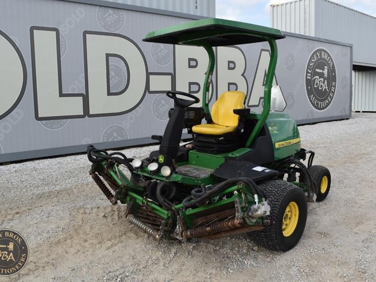 2010-john-deere-8700-image-2