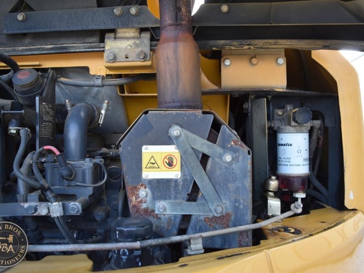 2010-komatsu-pc88mr-8-image-58
