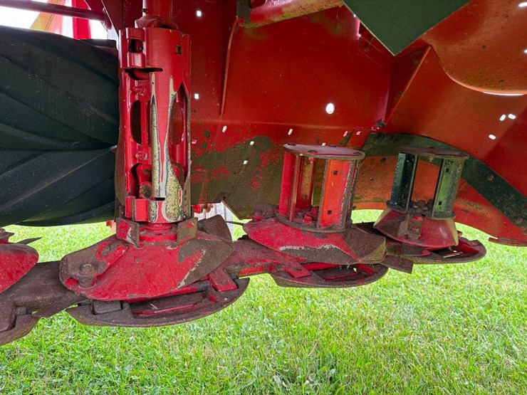 2013-new-holland-h7460-image-30