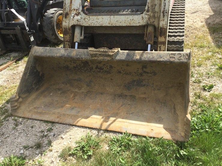 2009-takeuchi-tl240-image-2