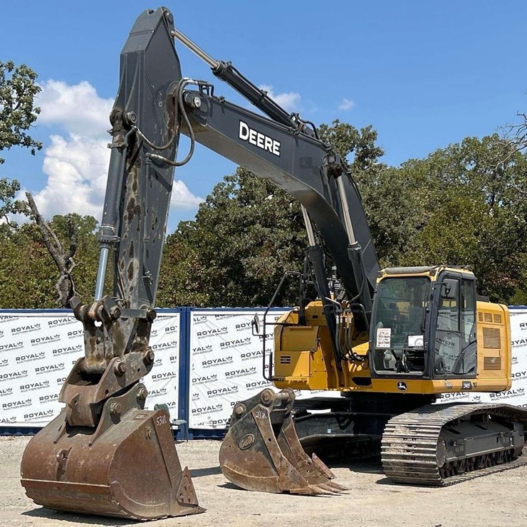 2024 DEERE 345 P-TIER