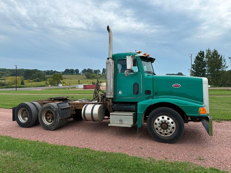 1996-peterbilt-378-image-3