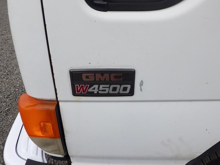2005-gmc-4500-14'-dump-truck-image-11