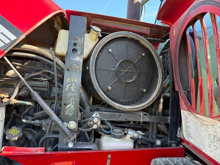 case-ih-mx270-image-34