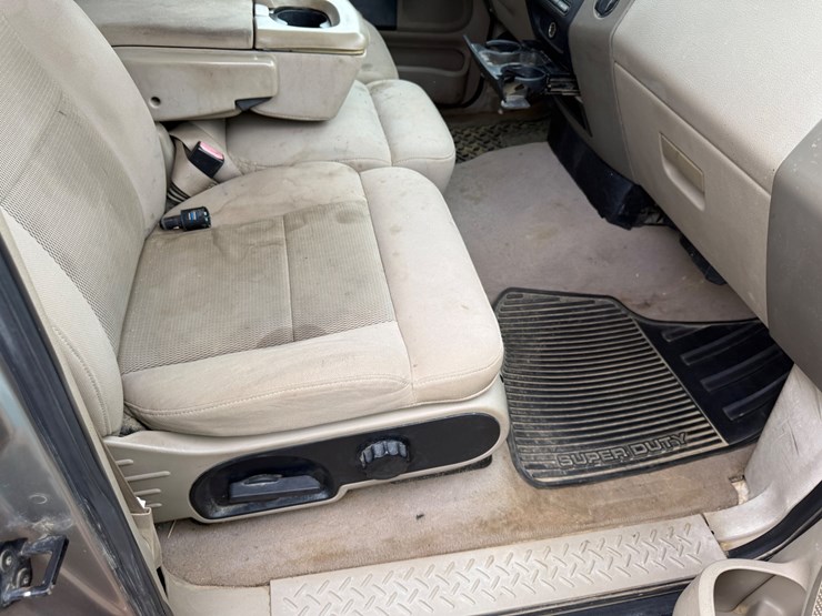 2004-ford-f150-xlt-image-29