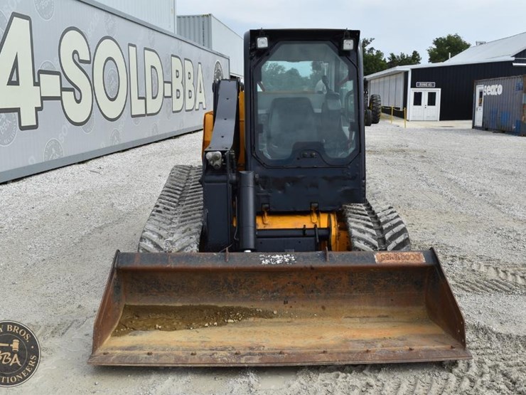 2016-jcb-300t-image-11