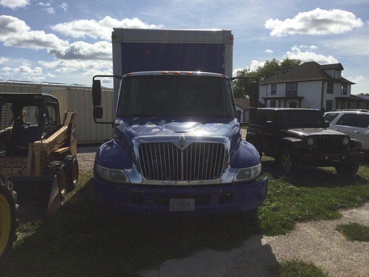 2007-international-durastar-4300-image-2