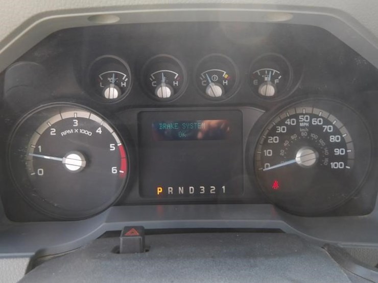 2011-ford-f550-image-18
