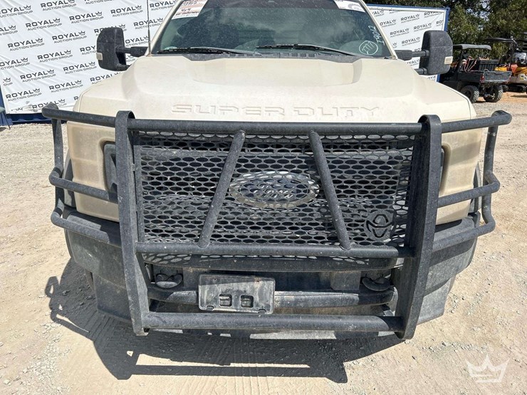 2022-ford-f450-image-34