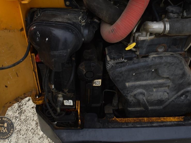 2016-jcb-300t-image-40