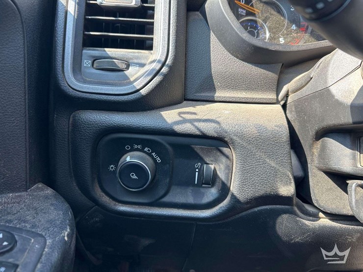 2022-dodge-2500-image-14