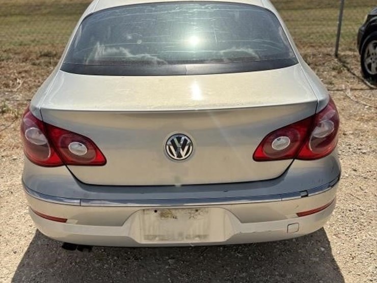 l1---2009-volkswagen-image-2