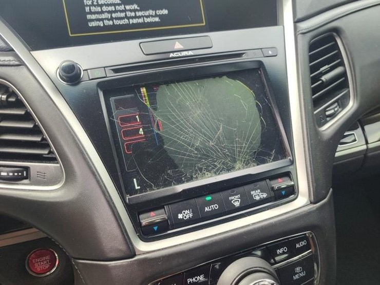 2016-acura-rlx-runs/moves-w/tech-image-10