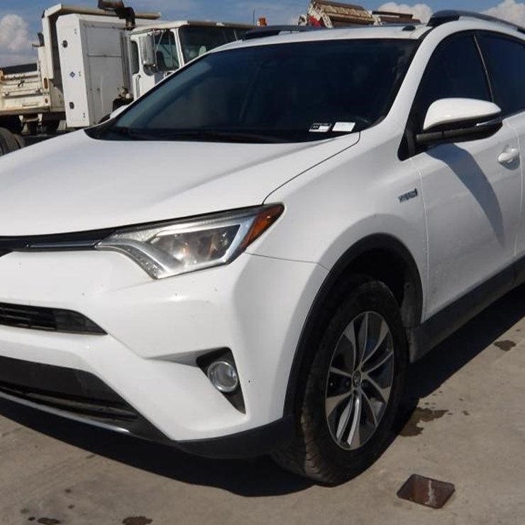 2017 TOYOTA RAV4