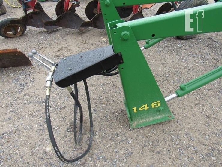 john-deere-146-image-2