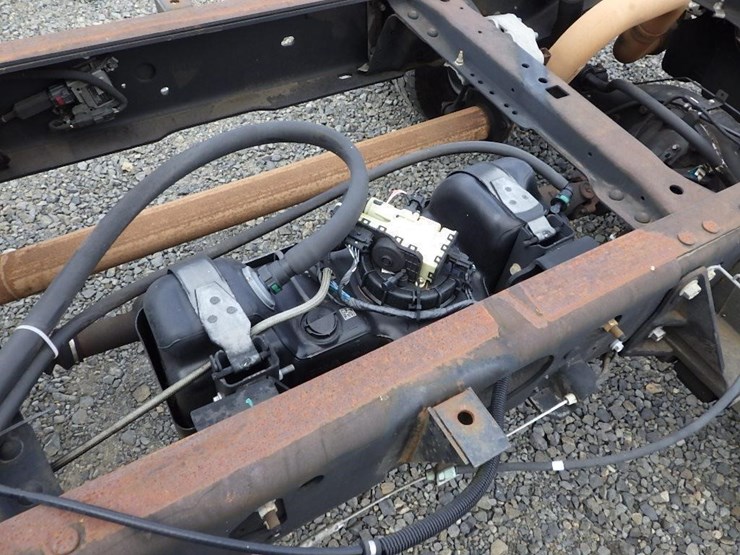 2016-ford-f550-image-17