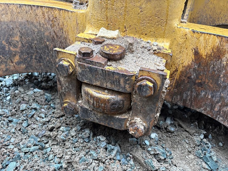 1996-caterpillar-d5m-image-29