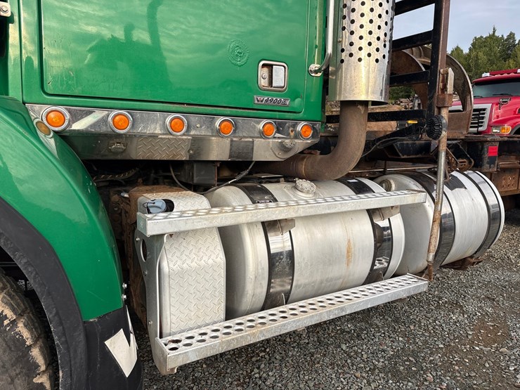 2013-western-star-4900sb-image-10