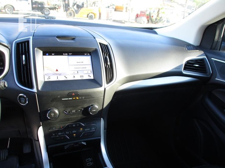 2019-ford-edge-sel-image-9