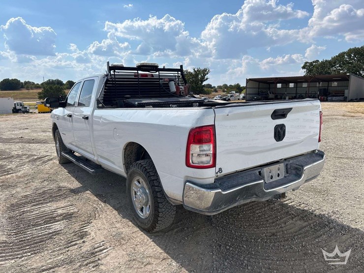 2022-dodge-2500-image-2