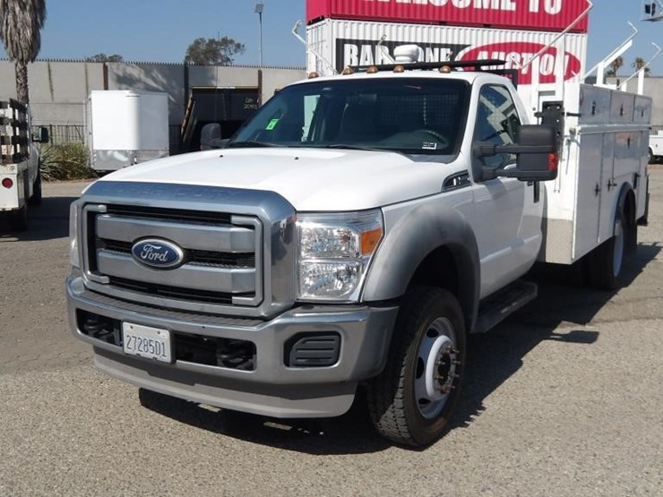 2011-ford-f550-image-1