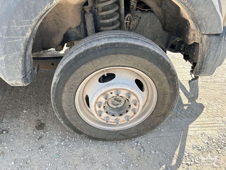 2022-ford-f450-image-38