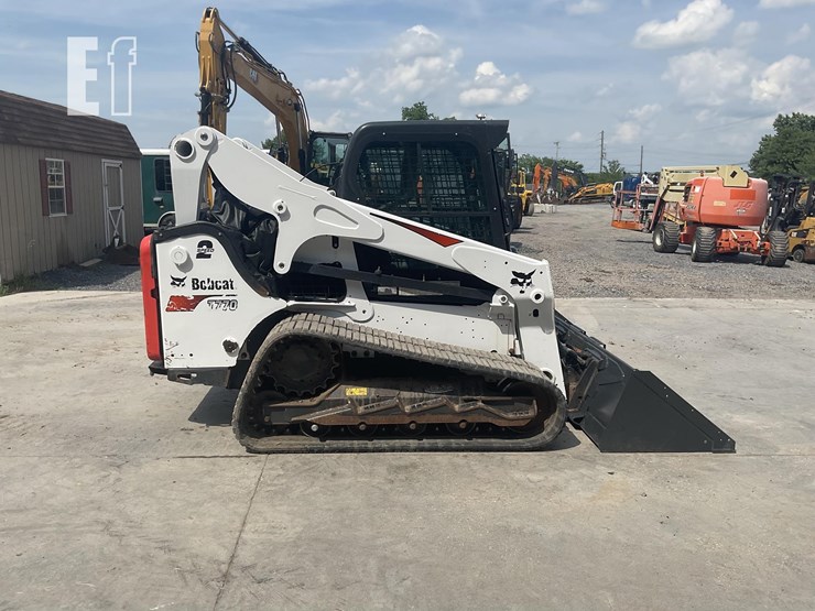 2023-bobcat-t770-image-5