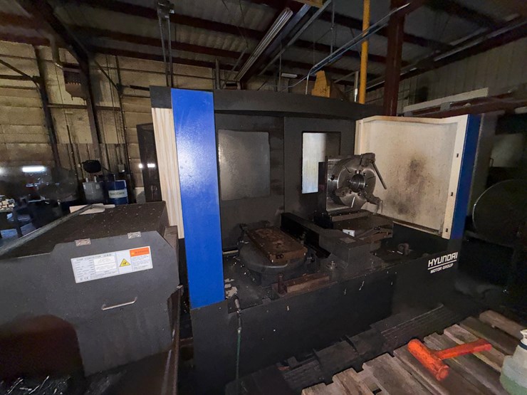 2018-hyundai-wia-kh63g-horizontal-cnc-machining-center-image-13