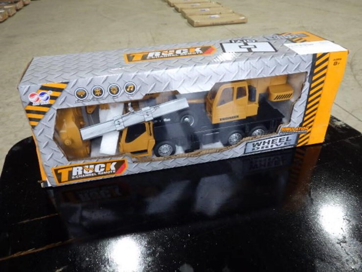 sklp-crane-toy-image-1