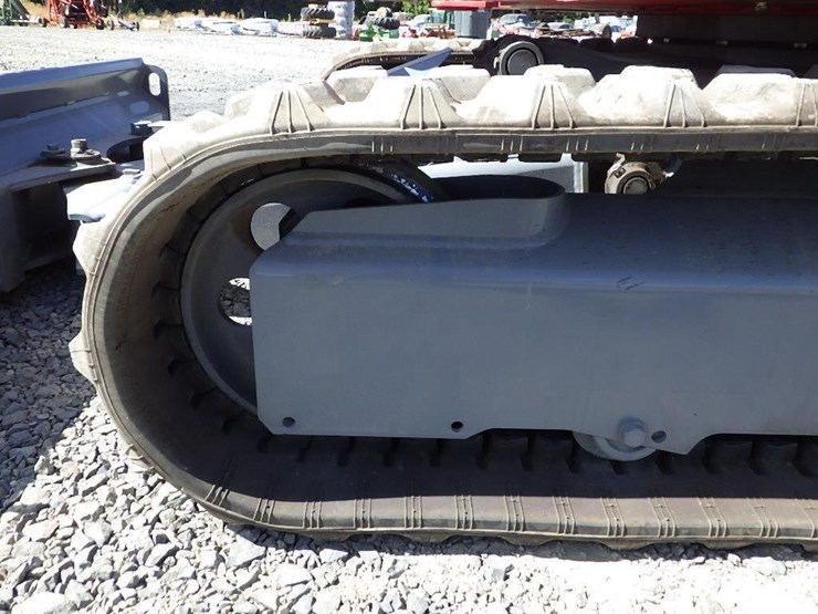 takeuchi-tb335r-image-14