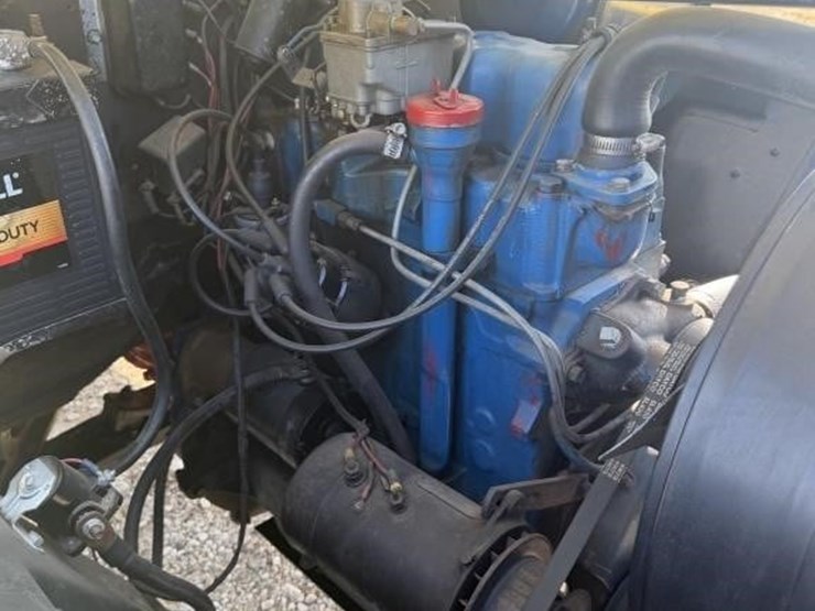 offsite--1949-willy's-jeepster-image-27