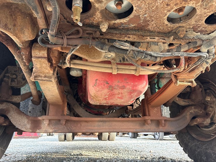 2013-western-star-4900sb-image-95