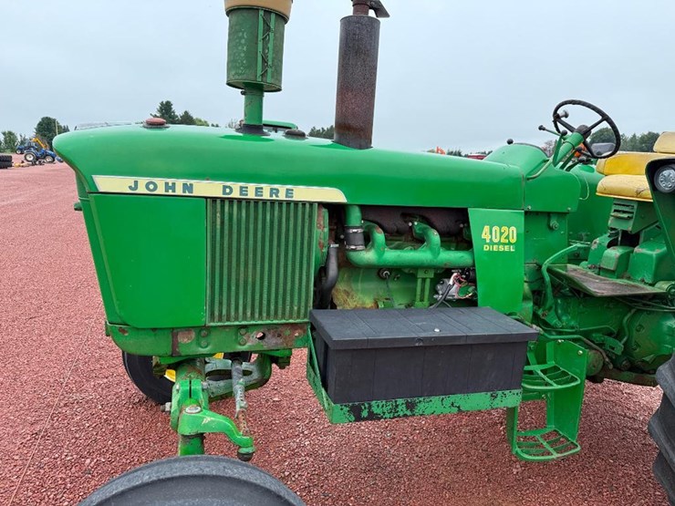 john-deere-4020-image-12