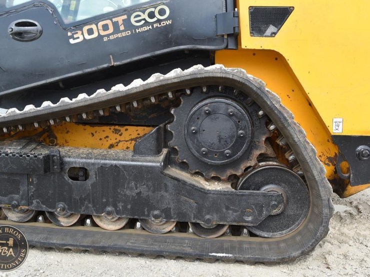 2016-jcb-300t-image-31