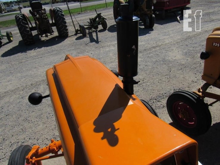 minneapolis-moline-445-image-23