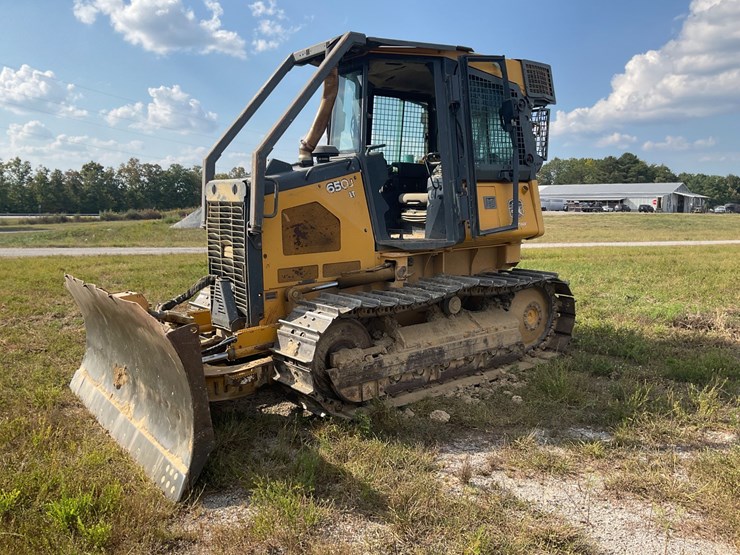 2012-deere-650j-image-1
