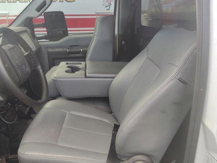 2016-ford-f550-image-5