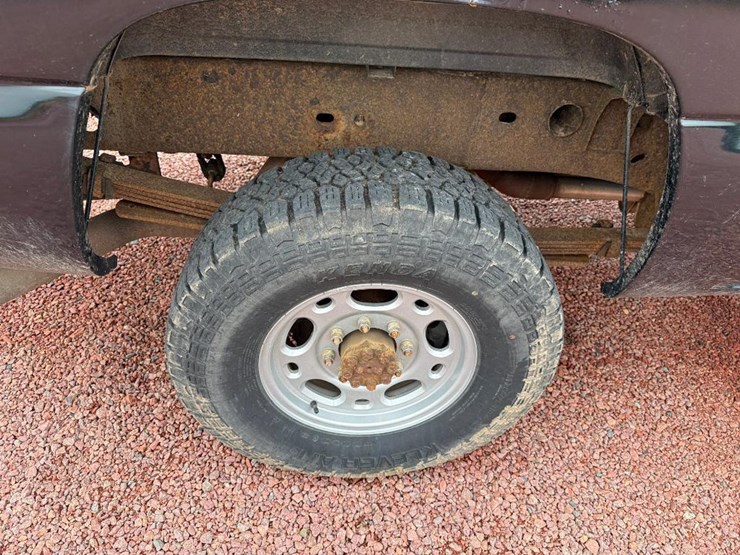 2003-chevrolet-2500hd-image-17