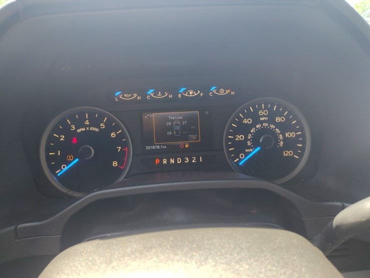 2016-ford-f150-image-9