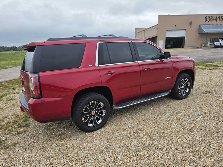 2015-gmc-yukon-image-13