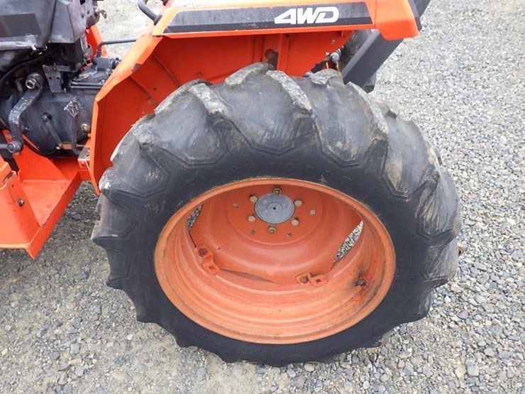 kubota-lb400-image-10