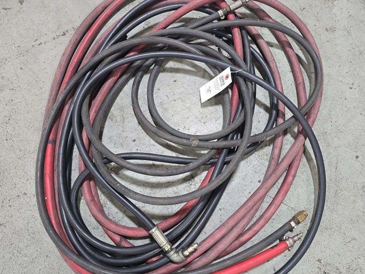 assortment-of-air-hoses-image-1