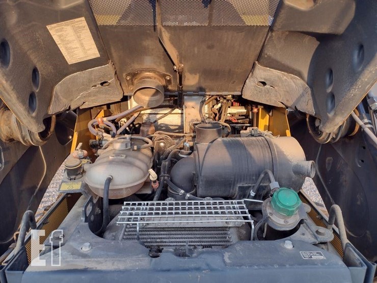 2019-deere-332g-image-24