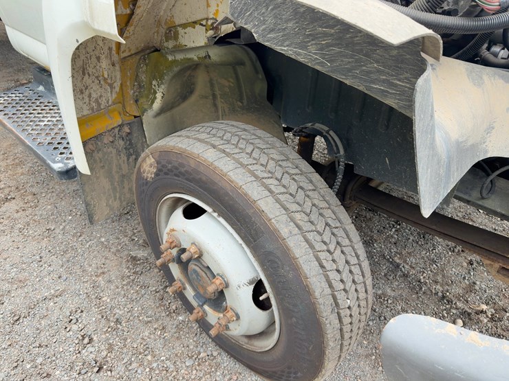 2007-gmc-c5500-s/a-box-truck-image-11