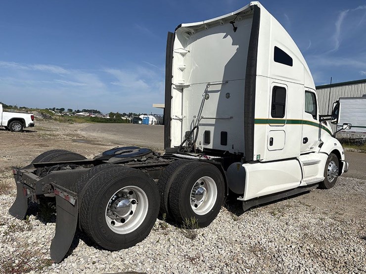 2019-kenworth-t680-image-3