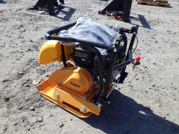 c80t-plate-compactor-image-2
