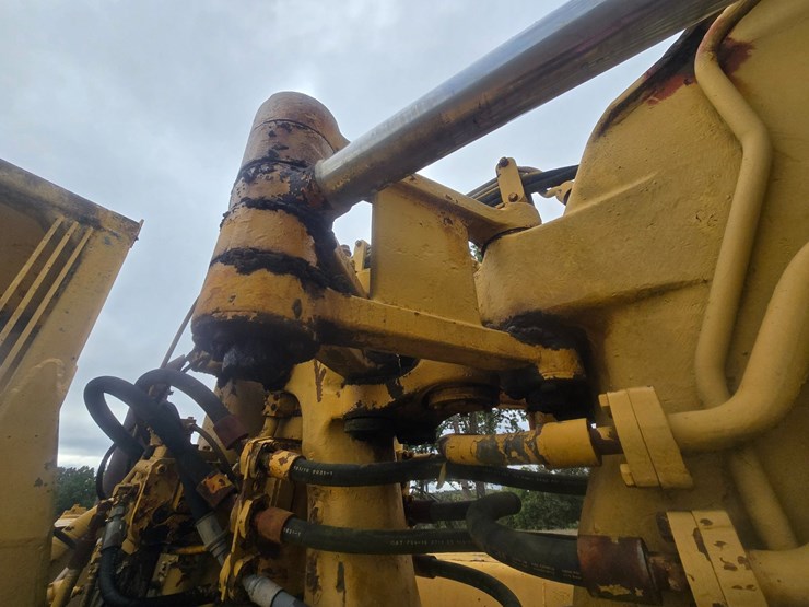 caterpillar-621-image-46