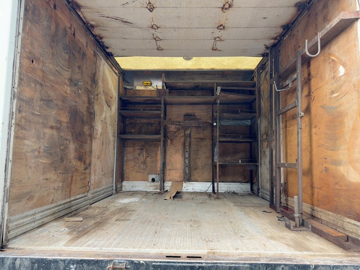 2007-gmc-c5500-s/a-box-truck-image-15