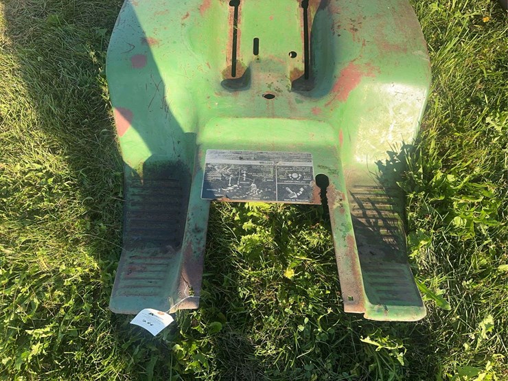 john-deere-fender-pan-image-6